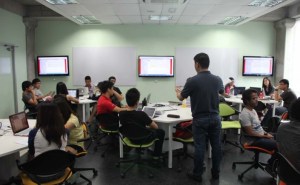 X-Space Classroom at Taylor's University - Promoting Learning Collaboratively, From the Lecturer, Peers and the World